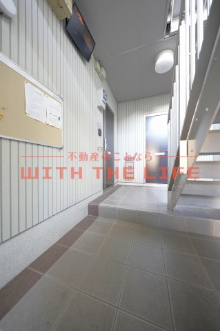 フロレゾン【10，000円キャッシュバック対象物件】のロビー|清潔なロビーです