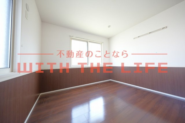 フロレゾン【10，000円キャッシュバック対象物件】の洋室|スタンダードな洋室です