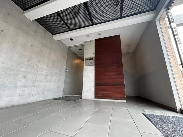 エルスタンザ下北沢のエントランス|■モニタ付オートロック