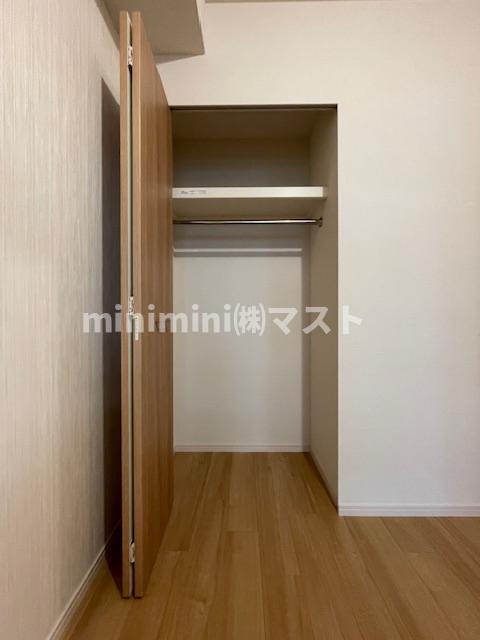 旧　スプランディッド本町東DUEの収納