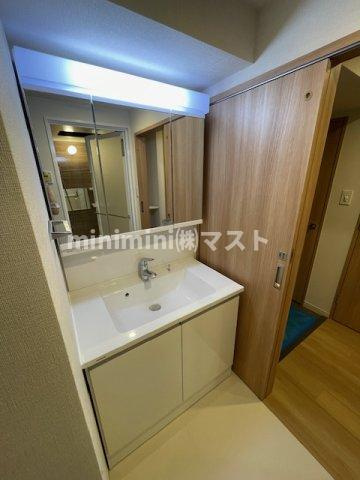 旧　スプランディッド本町東DUEの洗面所