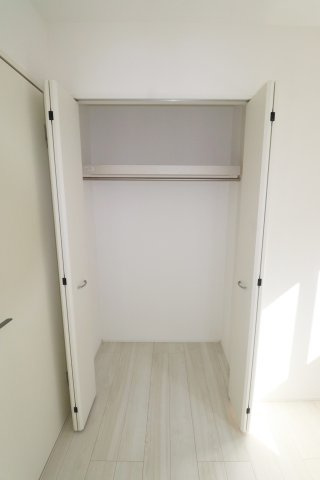 郡山市菜根３丁目　　　１号棟　　　桜小学校、郡山第３中学区の収納