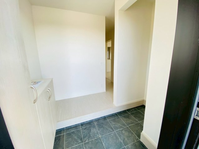 よかタウン／菊陽町久保田５期／１１号棟の玄関