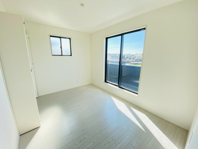 よかタウン／菊陽町久保田５期／１１号棟の洋室