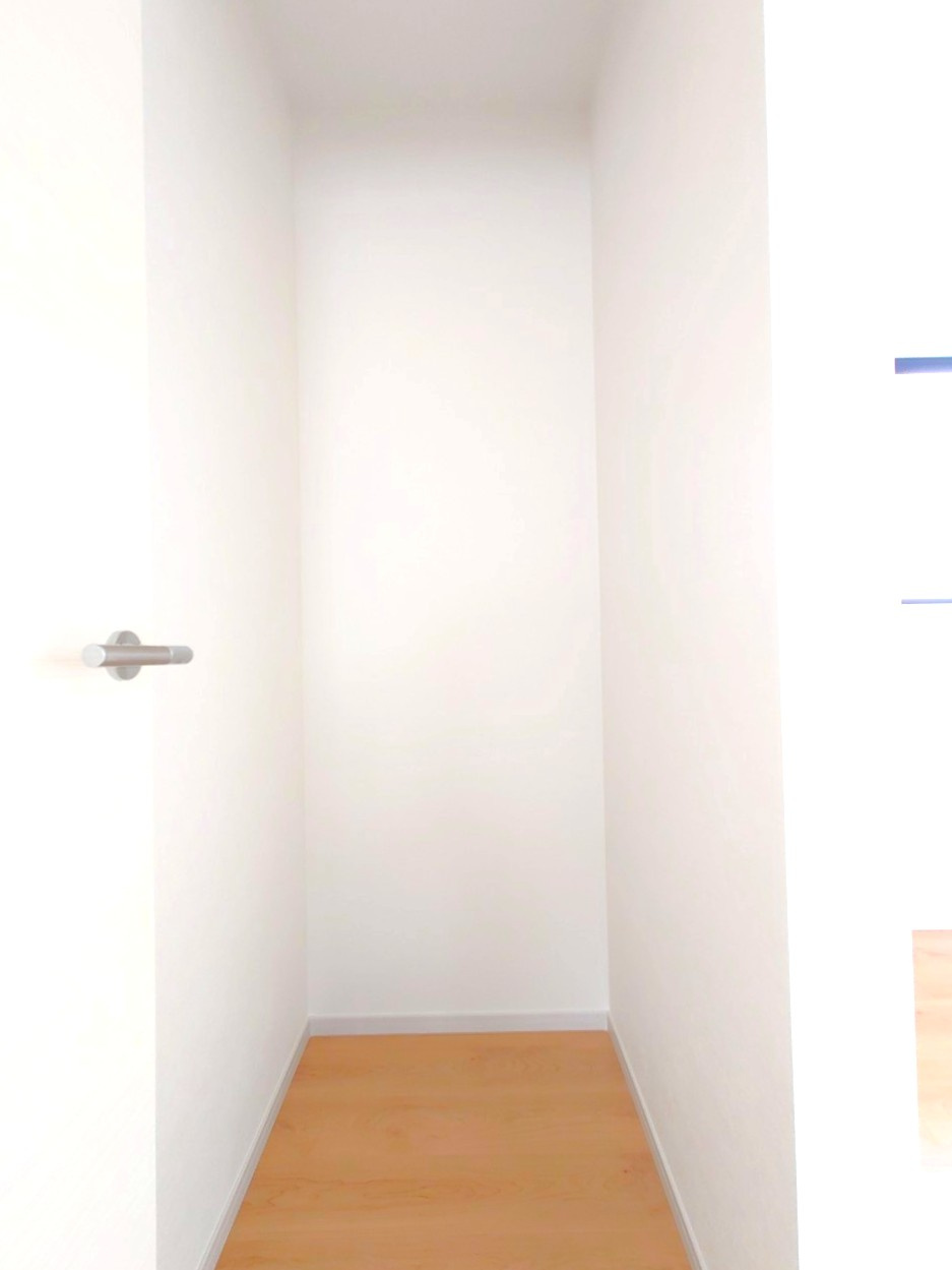 地下鉄東西線「小野」駅徒歩１４分の閑静な住宅街に立つ４ＬＤＫ◆駐車２台可◆京都市伏見区醍醐大高町1期の収納|クローゼット（洋室５.５帖）