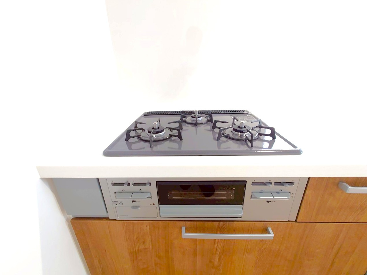 地下鉄東西線「小野」駅徒歩１４分の閑静な住宅街に立つ４ＬＤＫ◆駐車２台可◆京都市伏見区醍醐大高町1期のキッチン|キッチン　コンロ