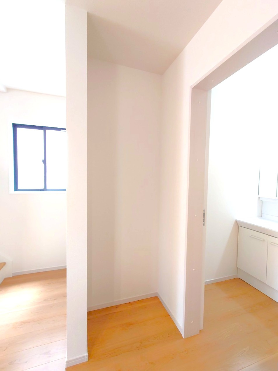 地下鉄東西線「小野」駅徒歩１４分の閑静な住宅街に立つ４ＬＤＫ◆駐車２台可◆京都市伏見区醍醐大高町1期のキッチン|キッチン　パントリー