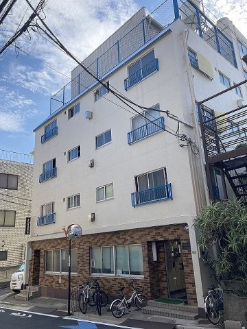 文化ビルの外観