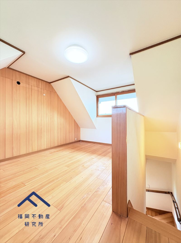 糟屋郡志免町片峰3丁目　戸建ての洋室|3階