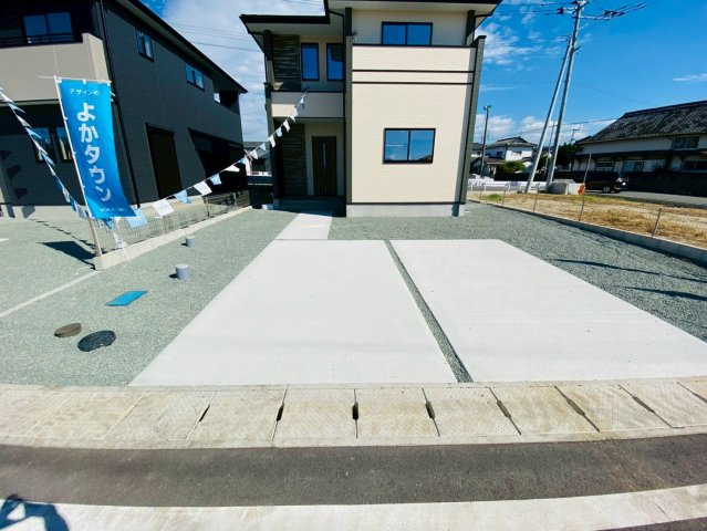 よかタウン／菊陽町久保田５期／１２号棟の駐車場