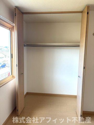 【その他】 | ローズコートヤマサ B棟 | クローゼット