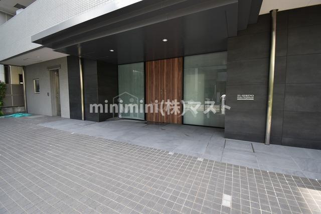 エル・セレーノ大阪天神橋のエントランス