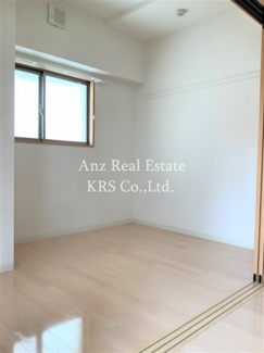 【寝室】 | ALIVIO新町 | 寝室5.6帖のお部屋！窓があって通気性を確保！