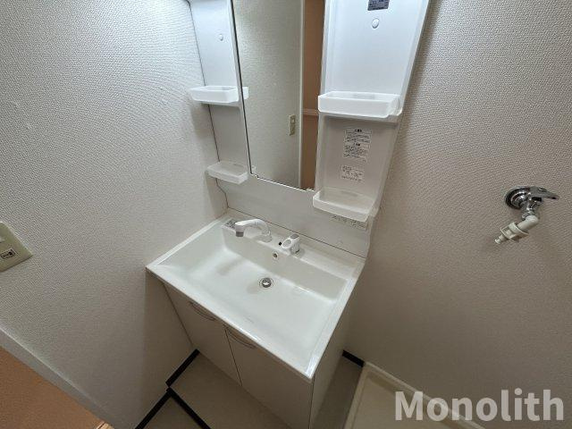 ドミール有住・光明池の独立洗面台