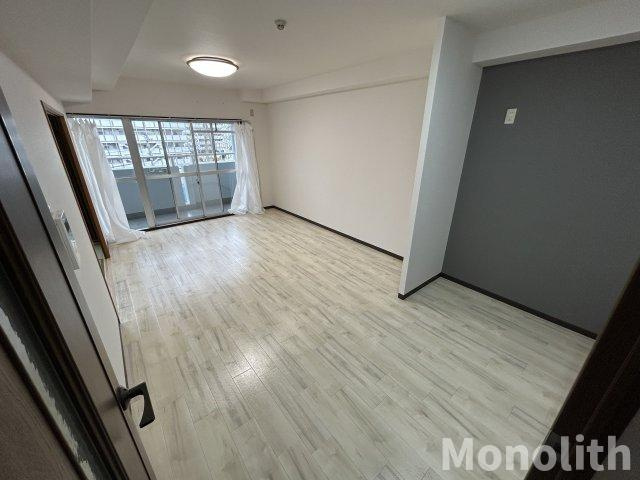 ドミール有住・光明池の居間・リビング