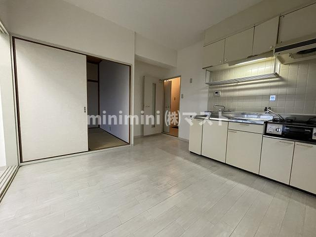 ロベリア弐番館の居間・リビング