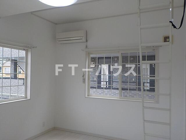 グレースHANAの居間・リビング