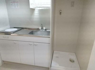 【キッチン】 | 第一ビル | 作業スペースもあるキッチンです