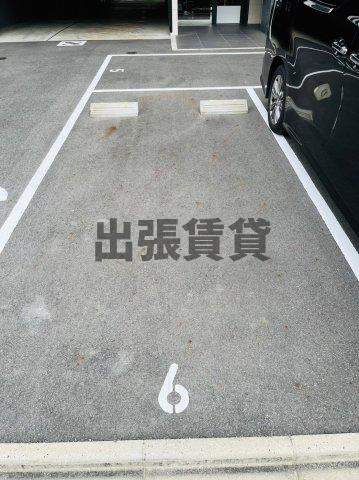 仲介手数料0円！！GRANDUKE松原cuoreの駐車場