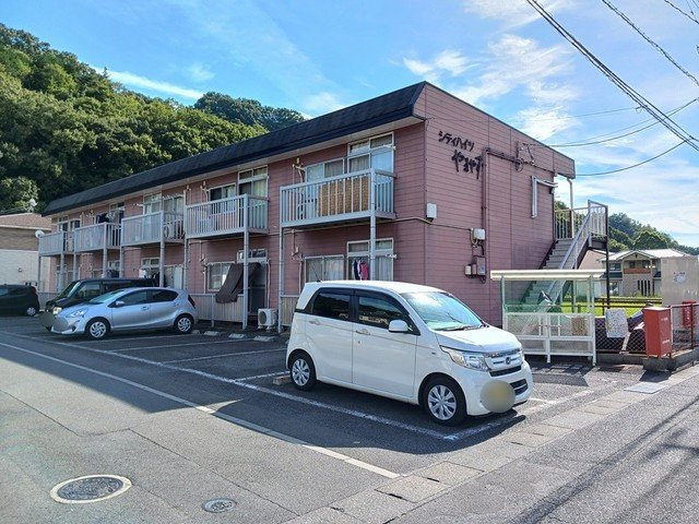 シテイハイツやまやす