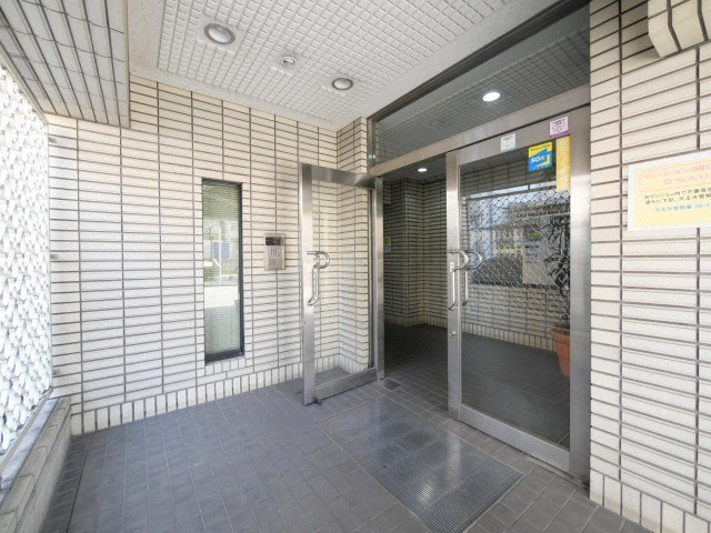 パークサイド上本町駅前のエントランス