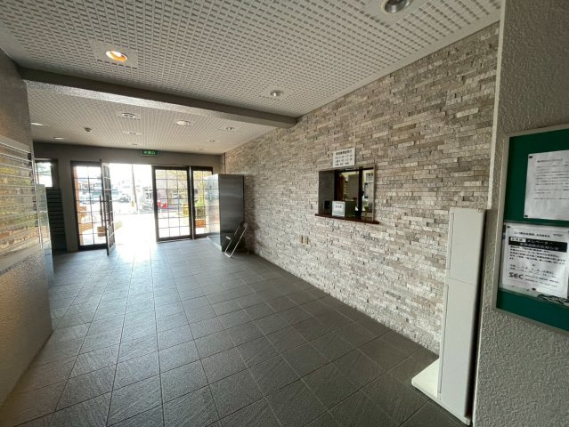 ◆室内リフォーム済◆７階南向き３LDK◆近鉄十条駅徒歩６分、地下鉄十条駅徒歩７分◆コープ野村京都南のエントランス|エントランス