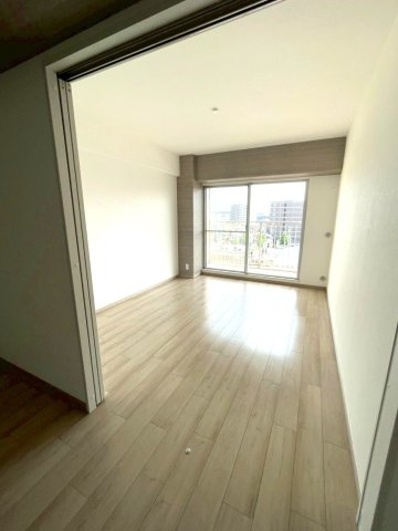 ◆室内リフォーム済◆７階南向き３LDK◆近鉄十条駅徒歩６分、地下鉄十条駅徒歩７分◆コープ野村京都南の洋室|洋室約７.５帖