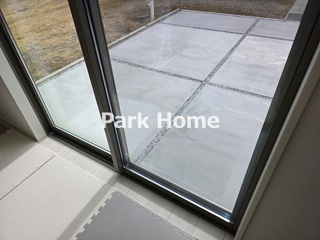 高知市旭天神町 ③ 新築戸建ての居間・リビング