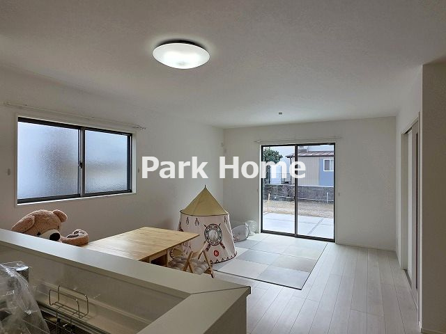 高知市旭天神町 ③ 新築戸建ての居間・リビング|１F:16.6LDK