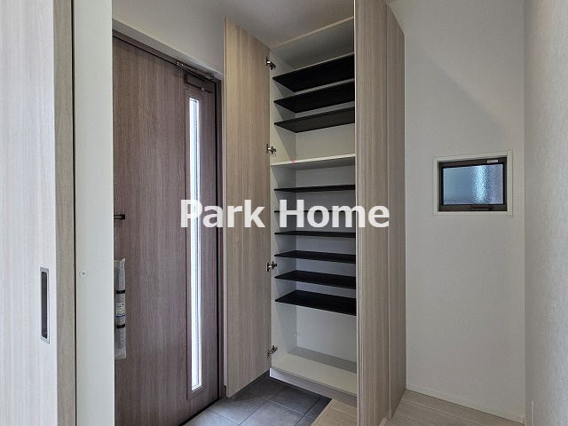 高知市旭天神町 ③ 新築戸建ての収納