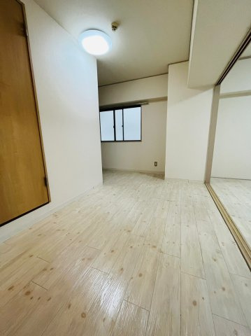 仲介手数料0円！！メゾンパール泉の居間・リビング