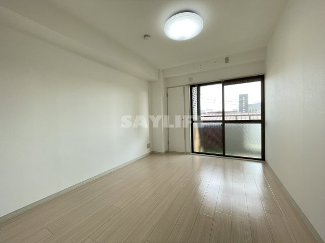 デイグラン大阪城EASTの洋室