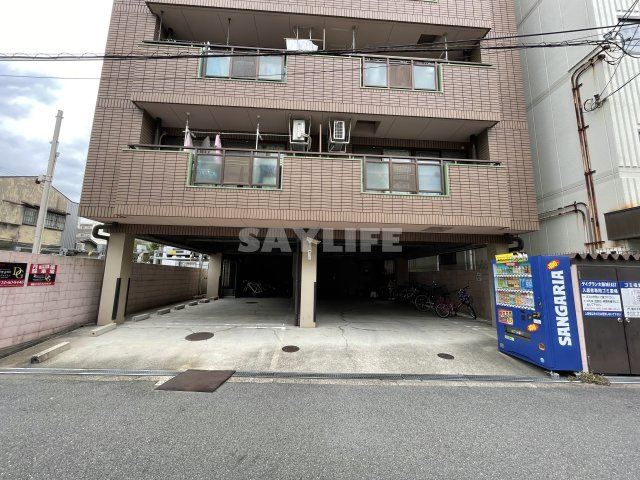 デイグラン大阪城EASTの駐車場