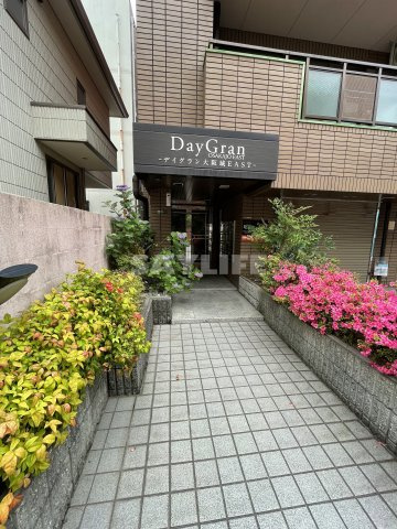 デイグラン大阪城EASTのエントランス