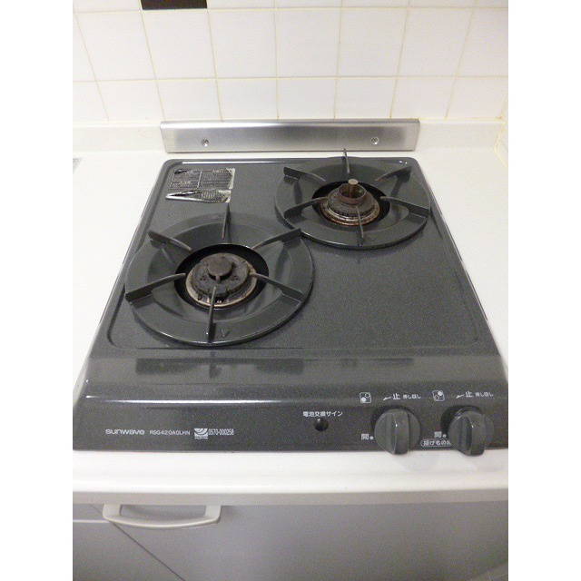 いずみマンションのキッチン|2口ガスコンロ