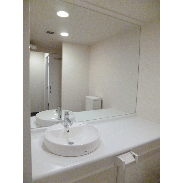 いずみマンションの洗面所|洗面台