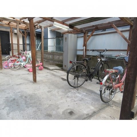 いずみマンションのその他|駐輪場