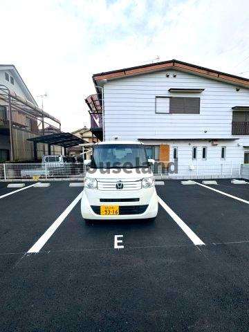 カムイチセの駐車場