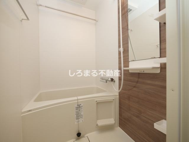 セレニテ天六ミラクの浴室