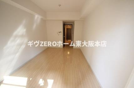 ウィルテラスなんば南（旧：サムティナンバ南）の居間・リビング