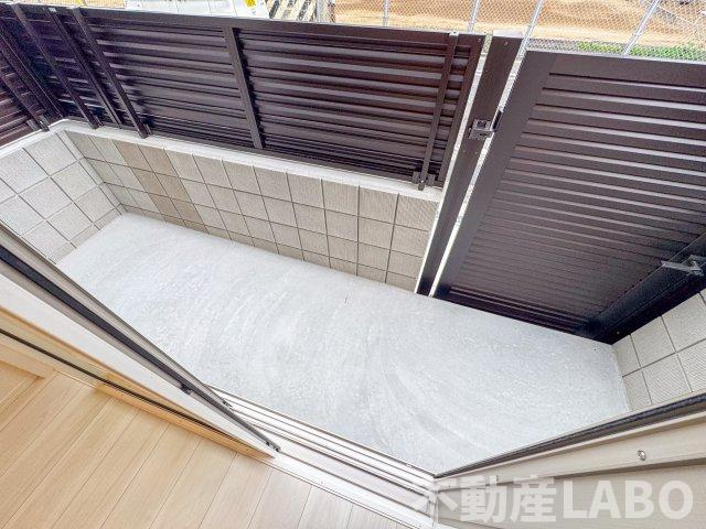 カーサルミノサ駒川のバルコニー