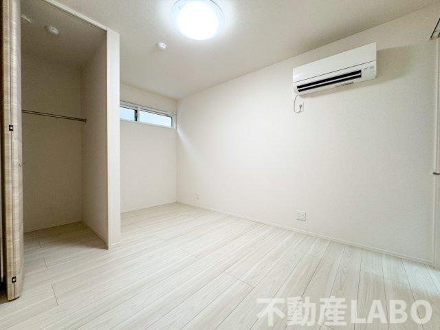 カーサルミノサ駒川の洋室