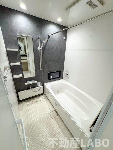 カーサルミノサ駒川の浴室