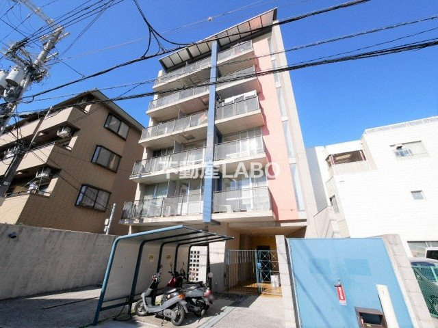 カーサマニエラの外観