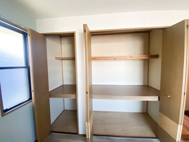 ニューリバーサイド八尾南Ｄ の収納