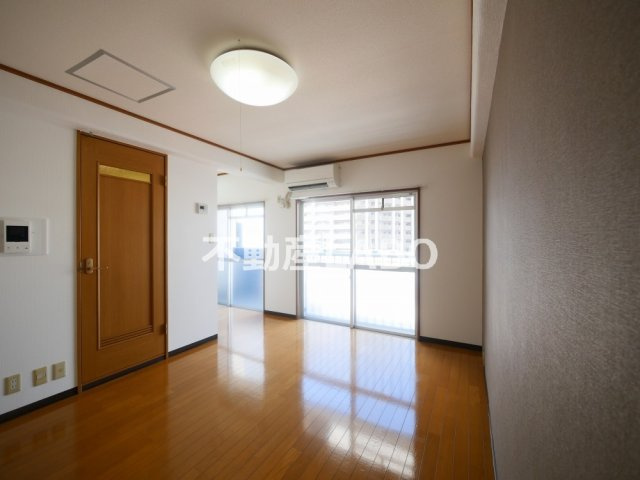 ウェルバード瓜破の居間・リビング