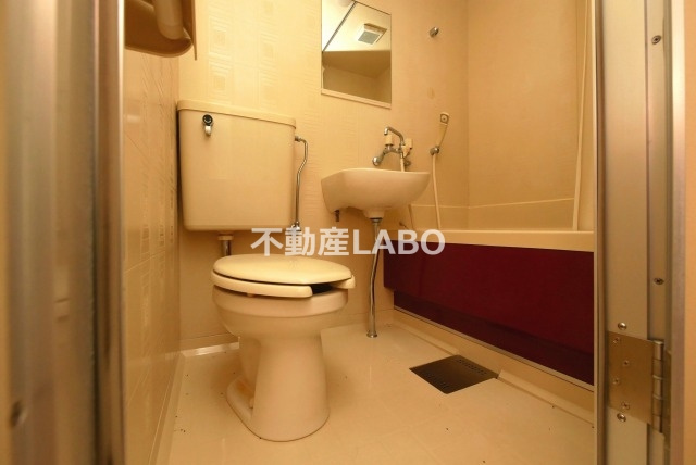 ミタカホーム８番の浴室