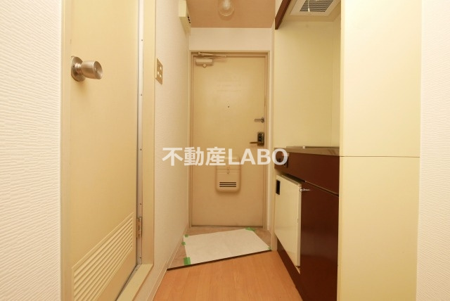 ミタカホーム8番の玄関