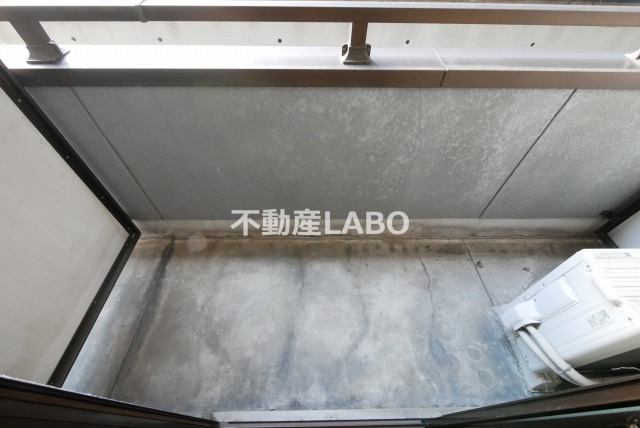 ミタカホーム８番のバルコニー