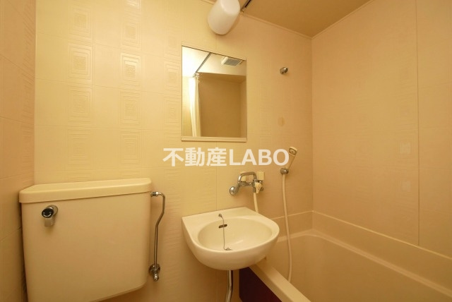 ミタカホーム8番の洗面所